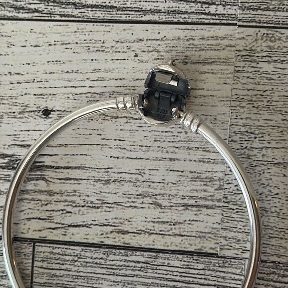 NEW Pandora Sterling Silver 925 Infinity Heart Clasp Bangle Bracelet - Picture 7 of 8